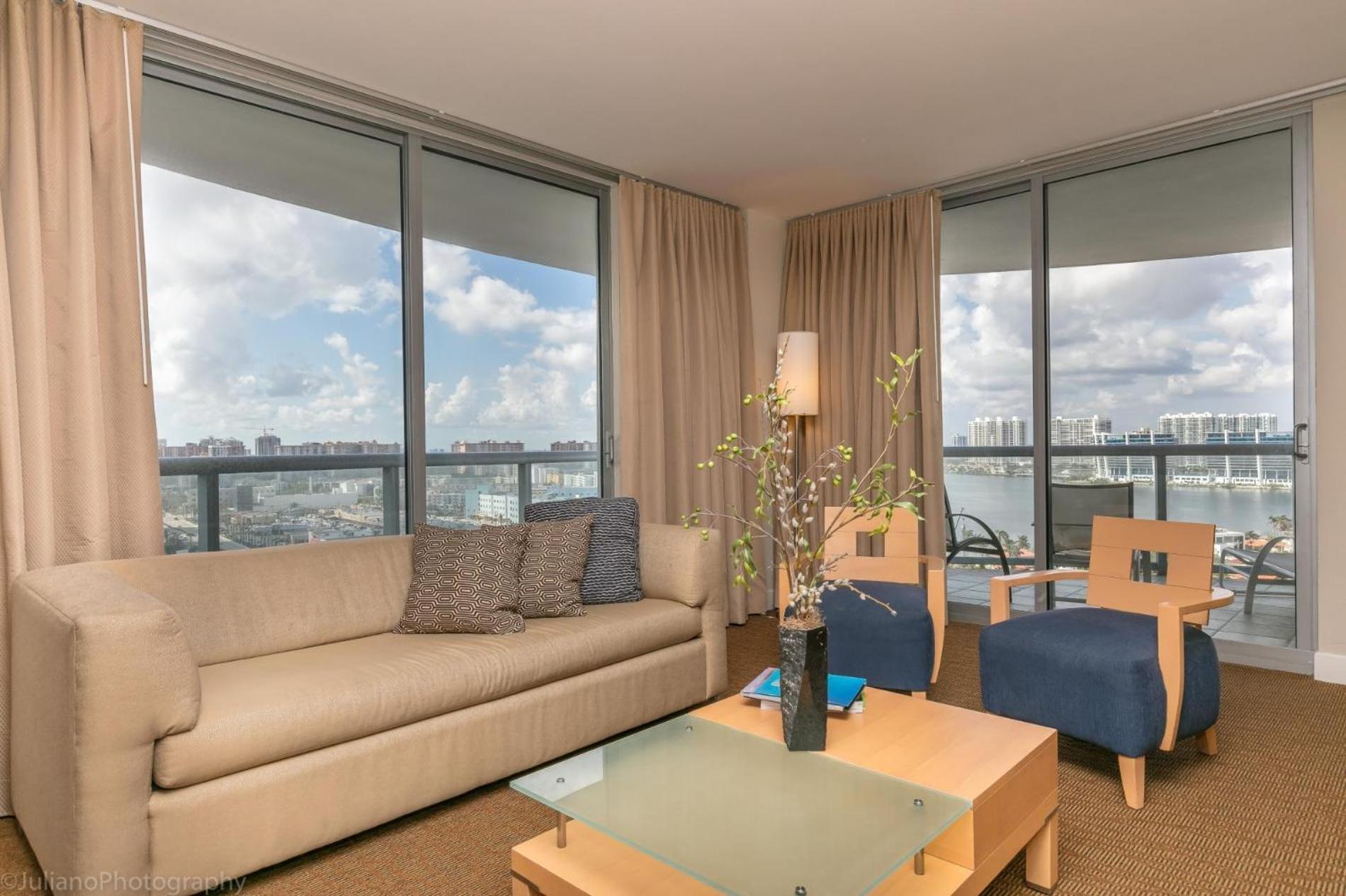 Ocean View 25Th Floor At Marenas Beach Resort By Ammosfl マイアミビーチ エクステリア 写真